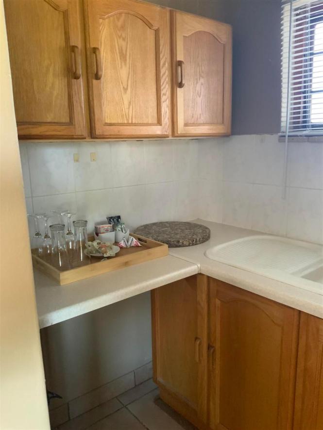 Marina Views Guesthouse 哈特比斯普特 外观 照片