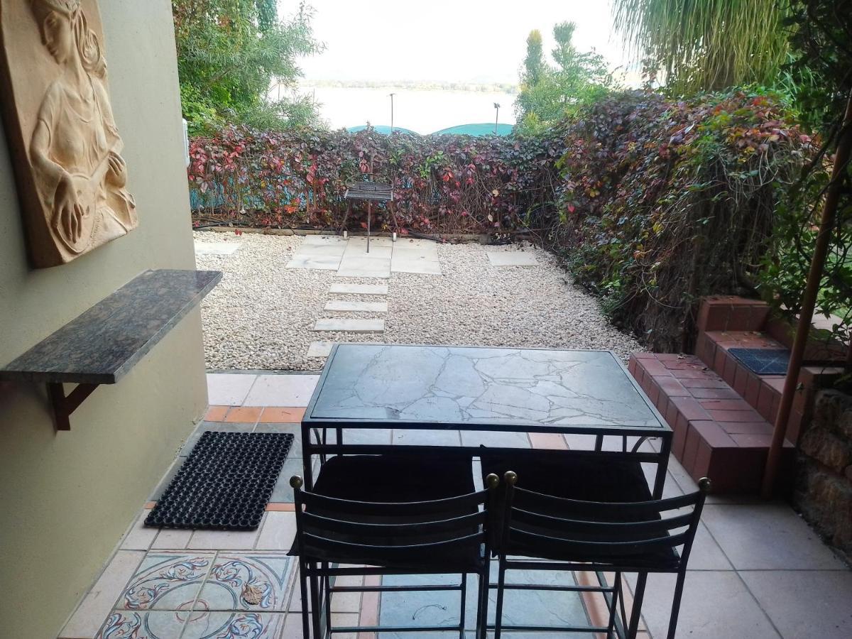 Marina Views Guesthouse 哈特比斯普特 外观 照片